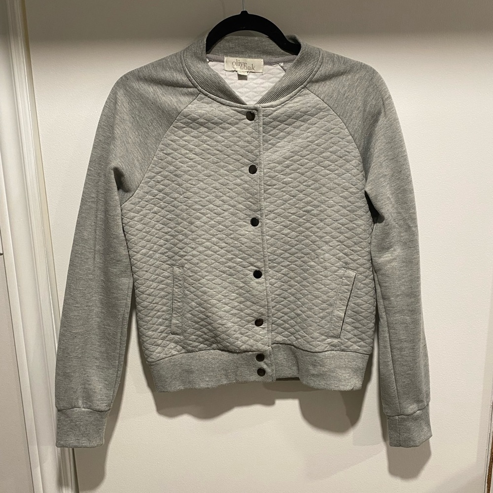 Olive & Oak Gray Quilted Bomber Jacket